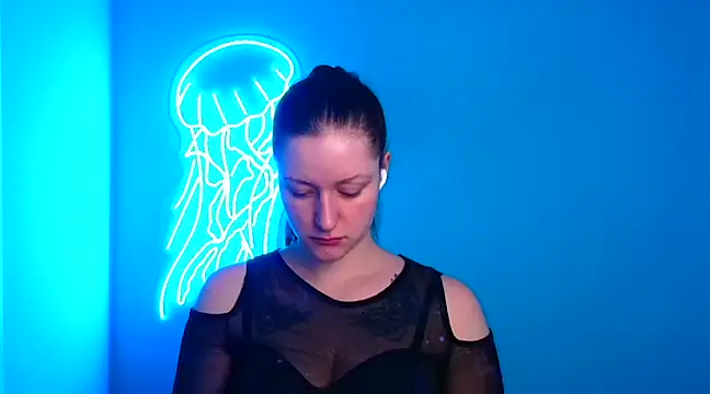 Snapshot of Fantasy_July chatting on 01/10/25, 12:47 Fantasy July online show from 01/10/25, 12:47