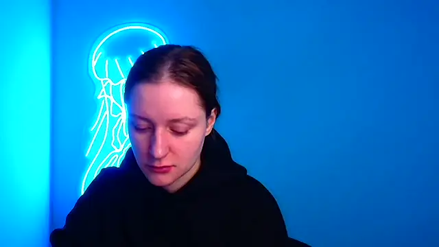 Snapshot of Fantasy_July chatting on 01/12/25, 07:21 Fantasy July online show from 01/12/25, 07:21