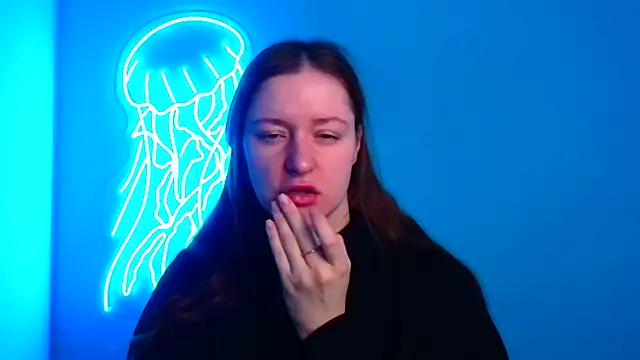 Snapshot of Fantasy_July chatting on 01/21/25, 06:33 Fantasy July online show from 01/21/25, 06:33