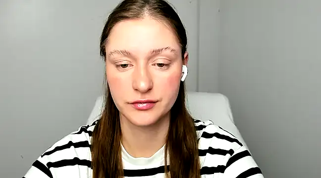 Snapshot of Fantasy_July chatting on 02/08/25, 09:35 Fantasy July online show from 02/08/25, 09:35