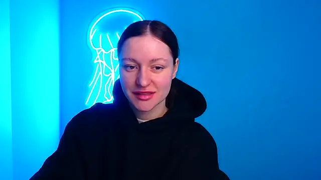 Snapshot of Fantasy_July chatting on 02/24/25, 06:38 Fantasy July online show from 02/24/25, 06:38