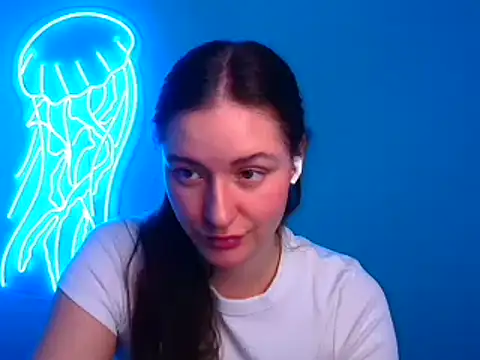 Snapshot of Fantasy_July chatting on 03/10/25, 09:53 Fantasy July online show from 03/10/25, 09:53