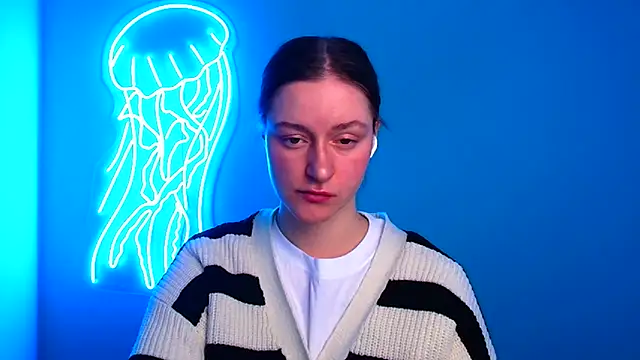 Snapshot of Fantasy_July chatting on 03/12/25, 09:34 Fantasy July online show from 03/12/25, 09:34