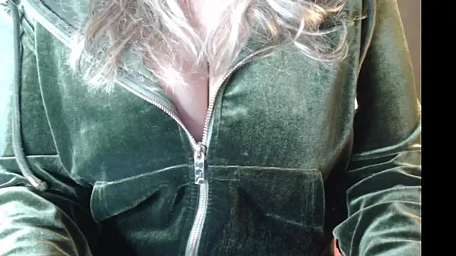 JenniLowen online show from 01/19/25, 07:46