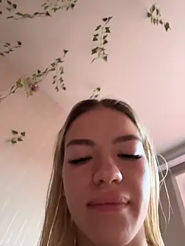 -Sexy Barbie- online show from 10/27/25, 02:37