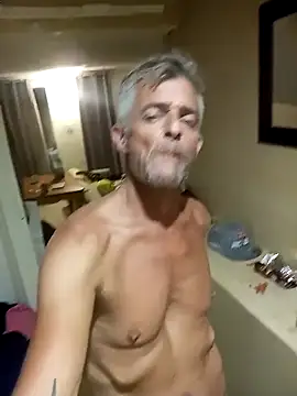 Snapshot of NICJOHNS chatting on 01/20/25, 08:29 NICJOHNS online show from 01/20/25, 08:29