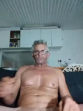 Snapshot of NICJOHNS chatting on 01/09/26, 06:21 NICJOHNS online show from 01/09/26, 06:21