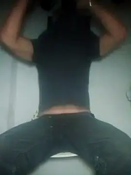 Snapshot of NICJOHNS chatting on 03/21/26, 04:21 NICJOHNS online show from 03/21/26, 04:21