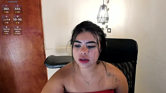 aitana-purple online show from 10/19/25, 06:19