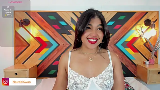 NaiirobiSwan online show from 03/17/25, 08:09