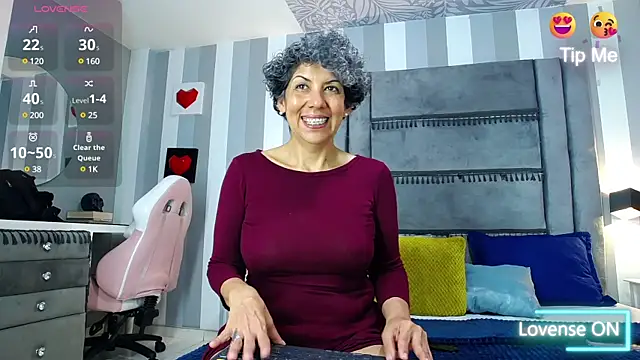 Julianewell online show from 02/08/25, 03:31