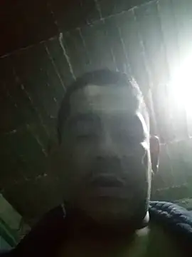 Snapshot of Professor_Leo_ chatting on 12/12/24, 01:32 Professor Leo online show from 12/12/24, 01:32