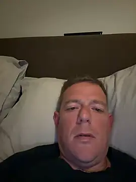 Snapshot of mrwright878787 chatting on 02/04/25, 07:00 mrwright878787 online show from 02/04/25, 07:00