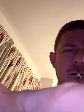 Snapshot of mrwright878787 chatting on 02/12/25, 02:24 mrwright878787 online show from 02/12/25, 02:24