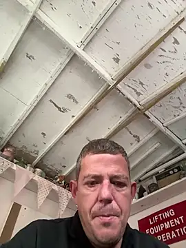 Snapshot of mrwright878787 chatting on 10/10/25, 08:24 mrwright878787 online show from 10/10/25, 08:24