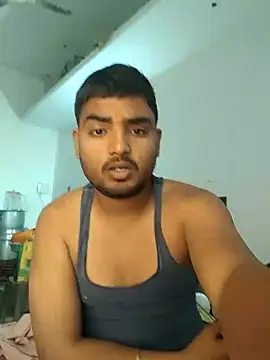 Snapshot of Cuty_dev chatting on 12/18/24, 08:09 Cuty dev online show from 12/18/24, 08:09