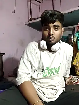 Snapshot of Cuty_dev chatting on 03/20/25, 06:20 Cuty dev online show from 03/20/25, 06:20