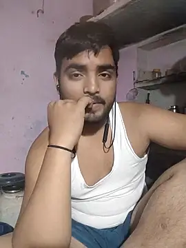 Snapshot of Cuty_dev chatting on 11/17/25, 03:07 Cuty dev online show from 11/17/25, 03:07