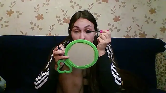 Snapshot of catt_kat chatting on 10/08/25, 09:51 catt kat online show from 10/08/25, 09:51