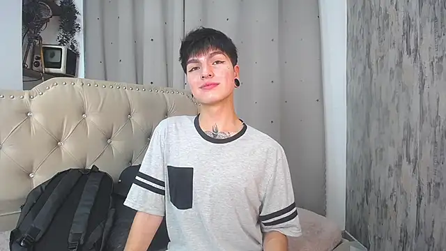 CataFox  online show from 01/05/25, 02:52