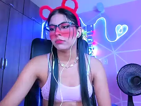  ALLYSON18  online show from 02/06/25, 11:21