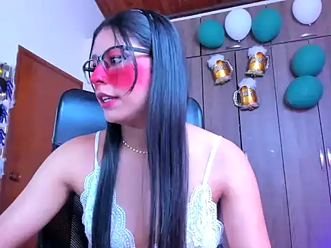  ALLYSON18  online show from 10/03/25, 11:40