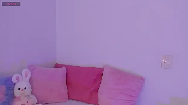 Snapshot of Brisa_blue chatting on 04/28/26, 07:30 Brisa blue online show from 04/28/26, 07:30