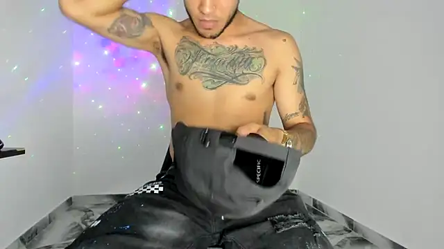 Snapshot of mikee_scooth chatting on 05/12/26, 08:17 mikee scooth online show from 05/12/26, 08:17