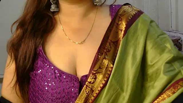 Snapshot of Rashisharma chatting on 03/18/25, 08:36 Rashisharma online show from 03/18/25, 08:36