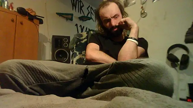 Snapshot of harterdome chatting on 01/14/26, 04:29 harterdome online show from 01/14/26, 04:29