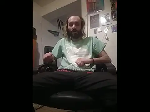 Snapshot of harterdome chatting on 02/11/26, 02:11 harterdome online show from 02/11/26, 02:11