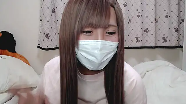 Snapshot of _hiyor_ chatting on 02/17/25, 04:04 hiyor online show from 02/17/25, 04:04