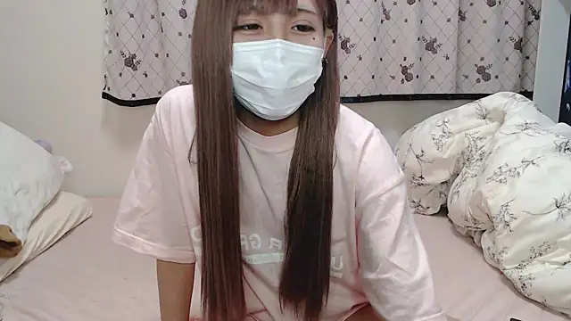 Snapshot of _hiyor_ chatting on 03/11/25, 04:18 hiyor online show from 03/11/25, 04:18