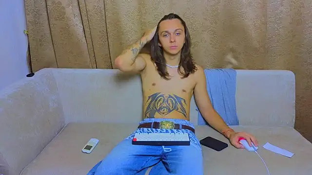 Snapshot of do_u_know_them chatting on 02/28/25, 12:31 do u know them online show from 02/28/25, 12:31