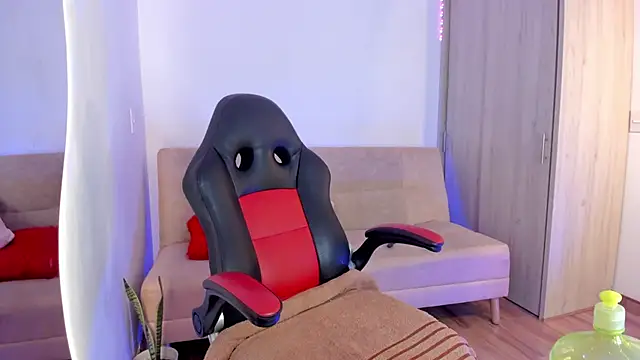 Sweetluna   online show from 03/13/25, 07:42