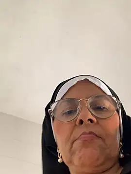 Nadia-melej online show from 02/05/25, 11:17