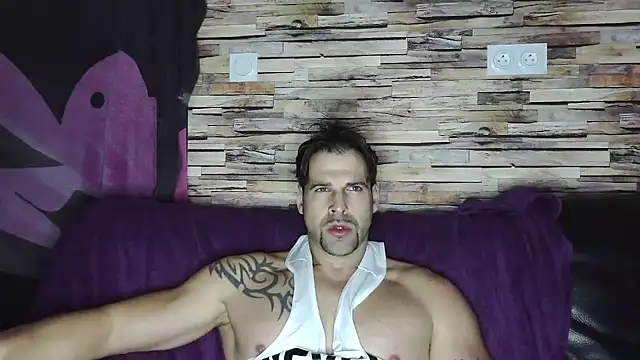 XxBigboybandxX online show from 01/09/25, 04:17