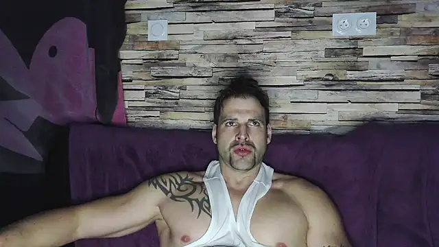 XxBigboybandxX online show from 02/01/25, 05:58