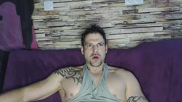 XxBigboybandxX online show from 02/08/25, 07:59