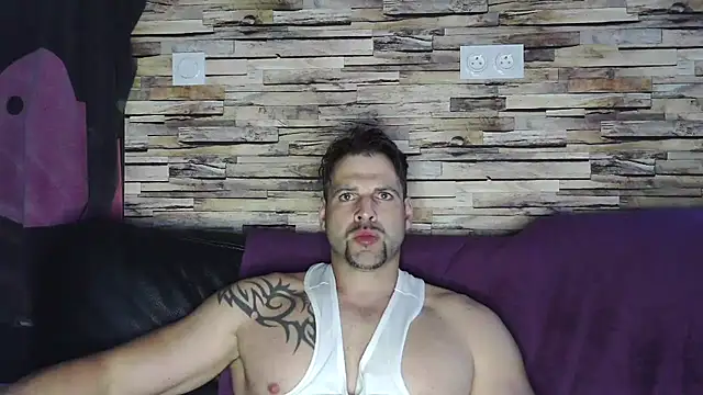 XxBigboybandxX online show from 03/11/25, 05:35