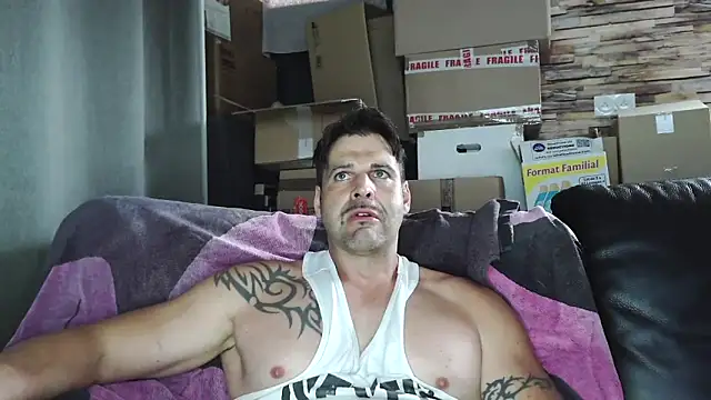 XxBigboybandxX online show from 04/28/26, 03:28