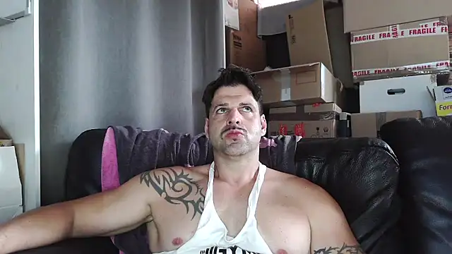 XxBigboybandxX online show from 05/01/26, 03:49
