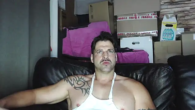 XxBigboybandxX online show from 05/04/26, 05:25