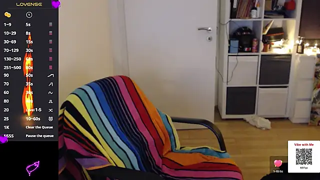 Snapshot of CDLukeLucy420 chatting on 01/15/25, 04:11 CDLukeLucy420 online show from 01/15/25, 04:11