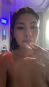 Snapshot of princesschini chatting on 05/22/26, 06:46 princesschini online show from 05/22/26, 06:46
