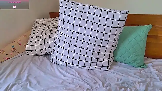 Snapshot of SashaStory chatting on 01/17/26, 06:51 SashaStory online show from 01/17/26, 06:51