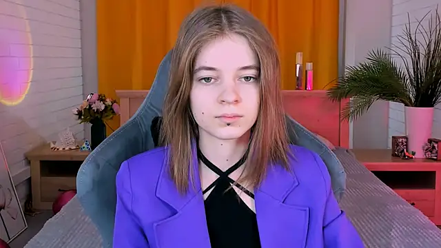 TinaDavil online show from 02/18/25, 02:06