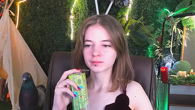 TinaDavil online show from 02/25/25, 02:11