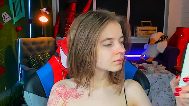 TinaDavil online show from 03/18/25, 09:09