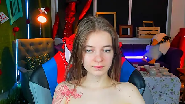 TinaDavil online show from 03/18/25, 12:14